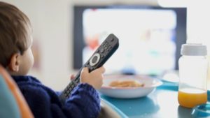 Como proteger nossos filhos do consumismo infantil